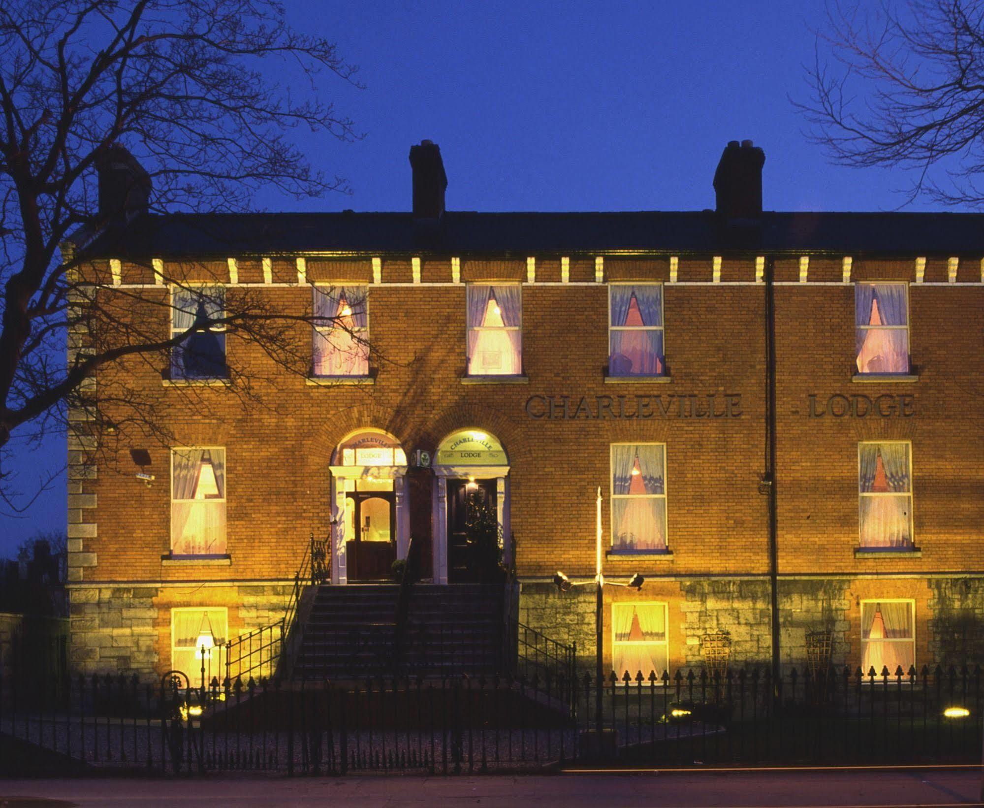 Charleville Lodge Hotel Dublin Exteriör bild